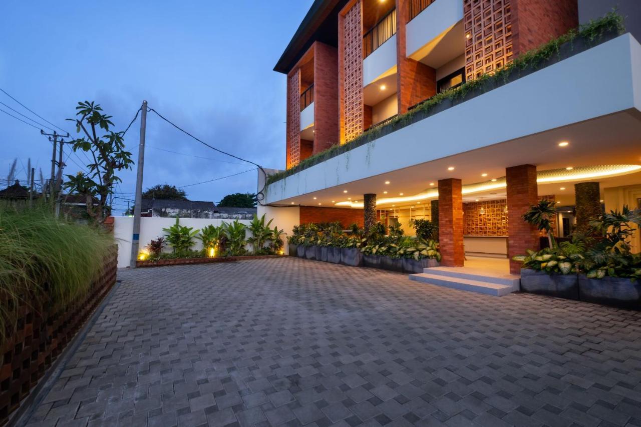 Aralea Coliving Hotel Денпасар Екстериор снимка